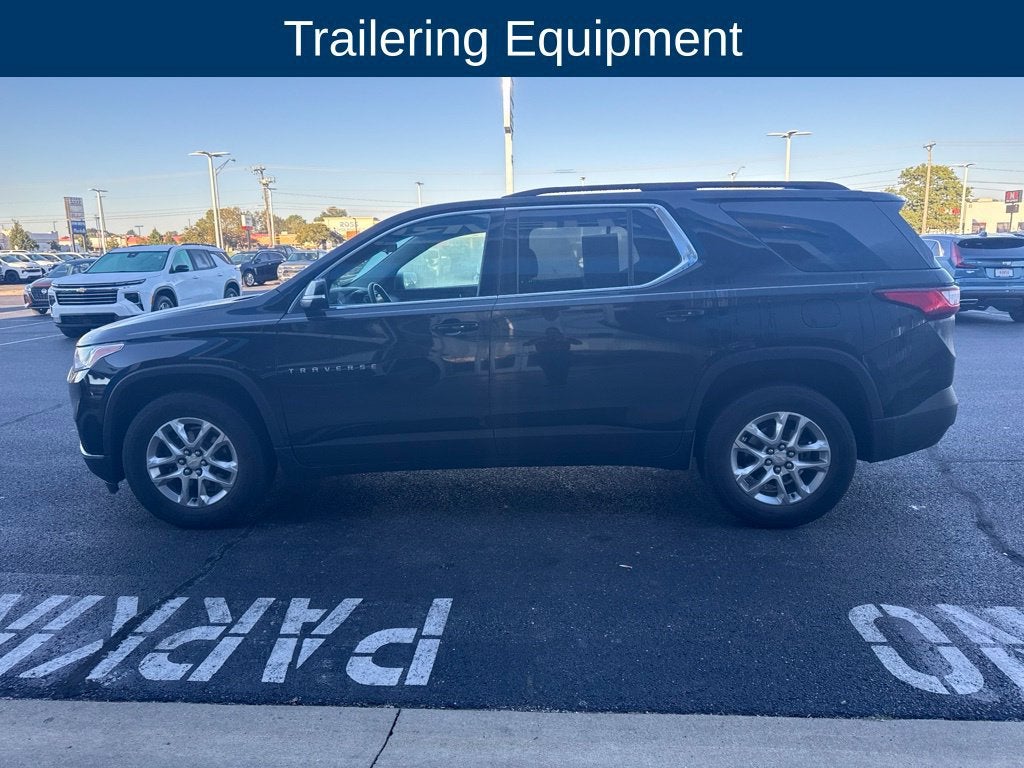 2021 Chevrolet Traverse LT Cloth