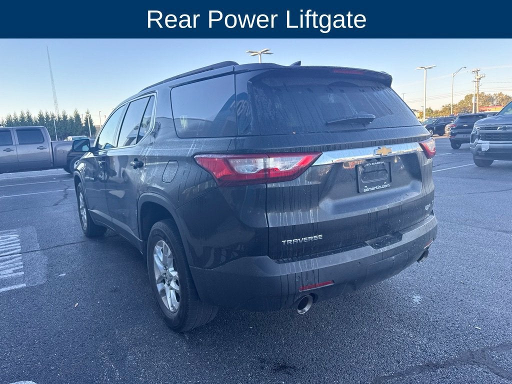 2021 Chevrolet Traverse LT Cloth
