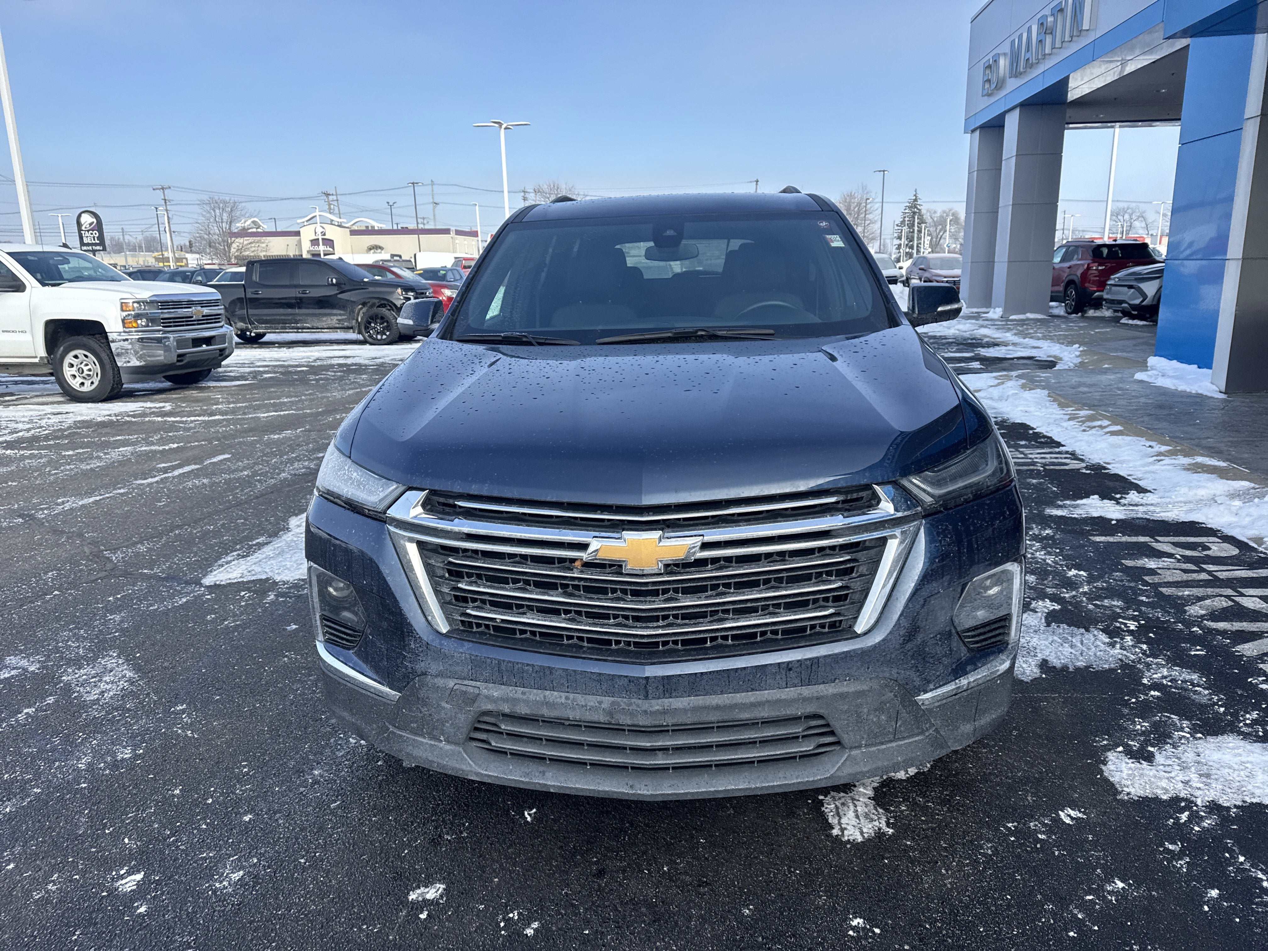 2023 Chevrolet Traverse LT Cloth