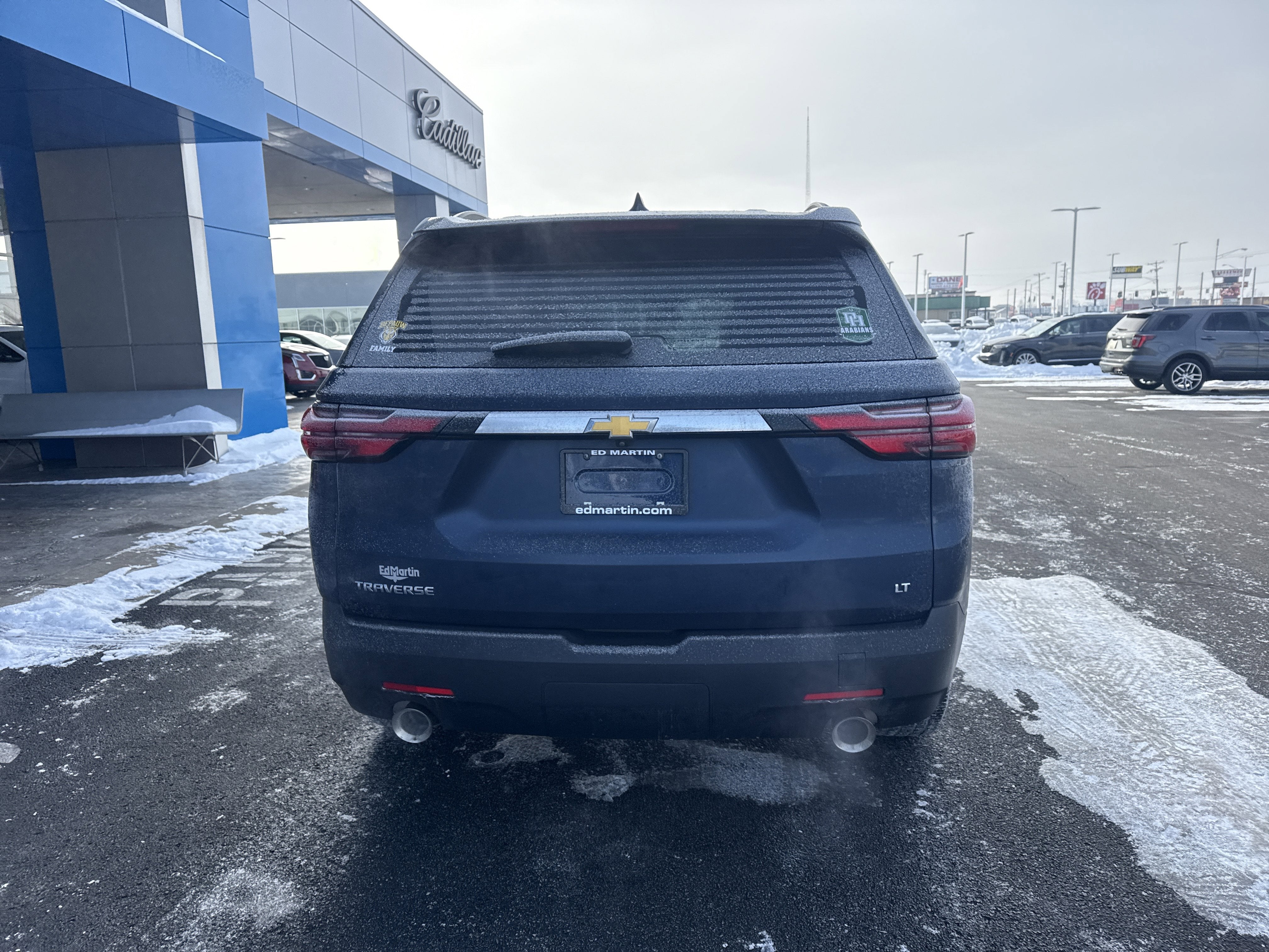 2023 Chevrolet Traverse LT Cloth