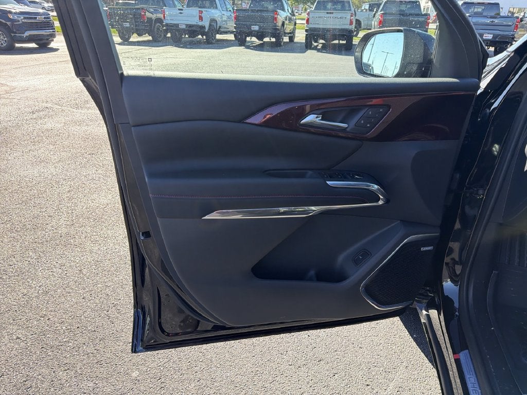 2027 Chevrolet Traverse RS