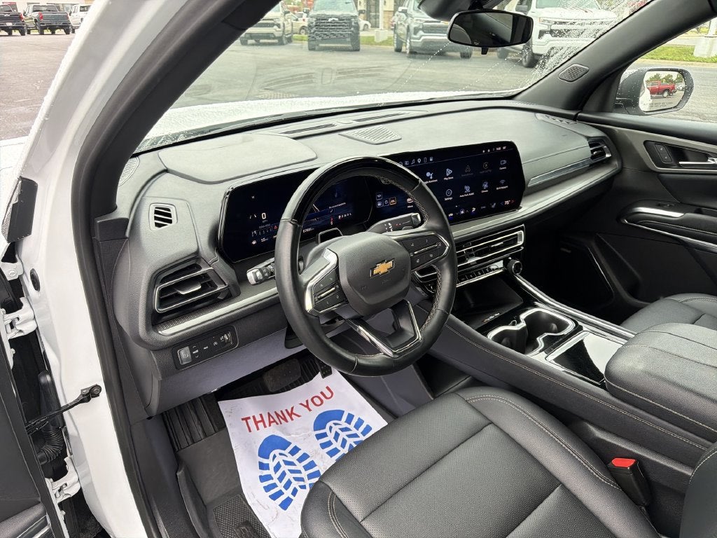 2024 Chevrolet Traverse LT