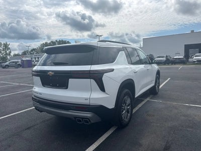 2024 Chevrolet Traverse LT
