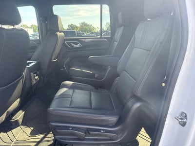 2023 Chevrolet Suburban RST