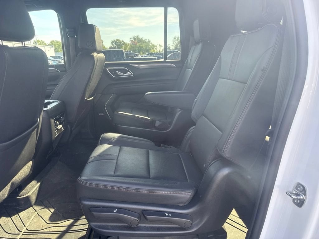2023 Chevrolet Suburban RST