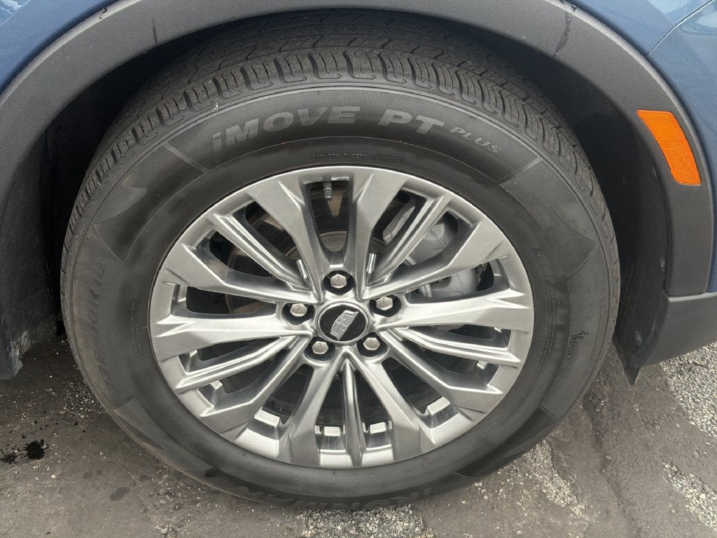 2025 Cadillac XT4 Premium Luxury