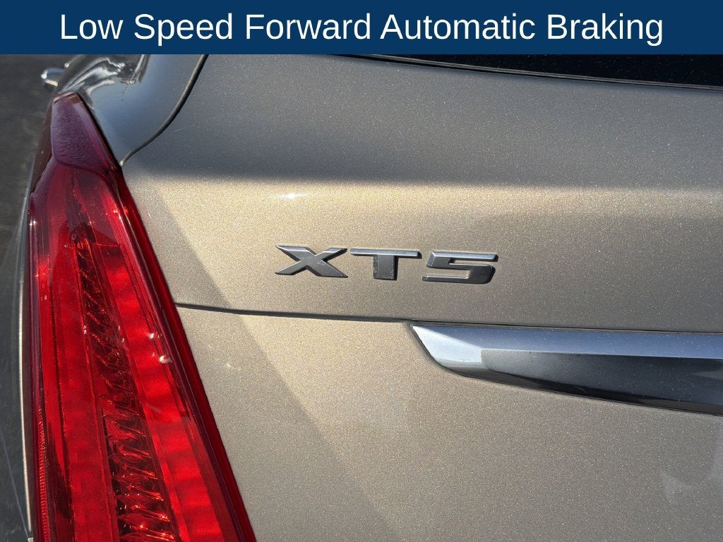 2018 Cadillac XT5 Luxury FWD