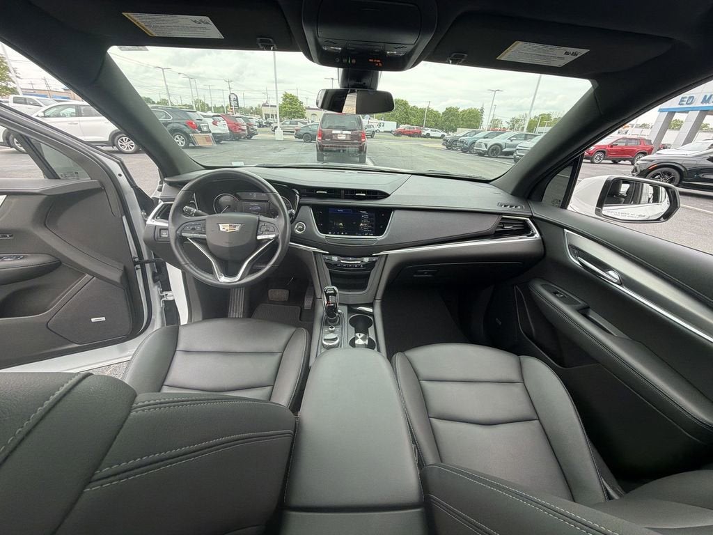 2023 Cadillac XT6 Luxury