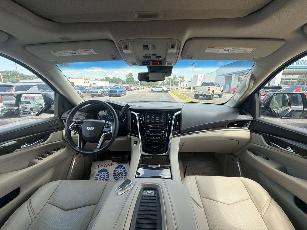 2018 Cadillac Escalade Luxury