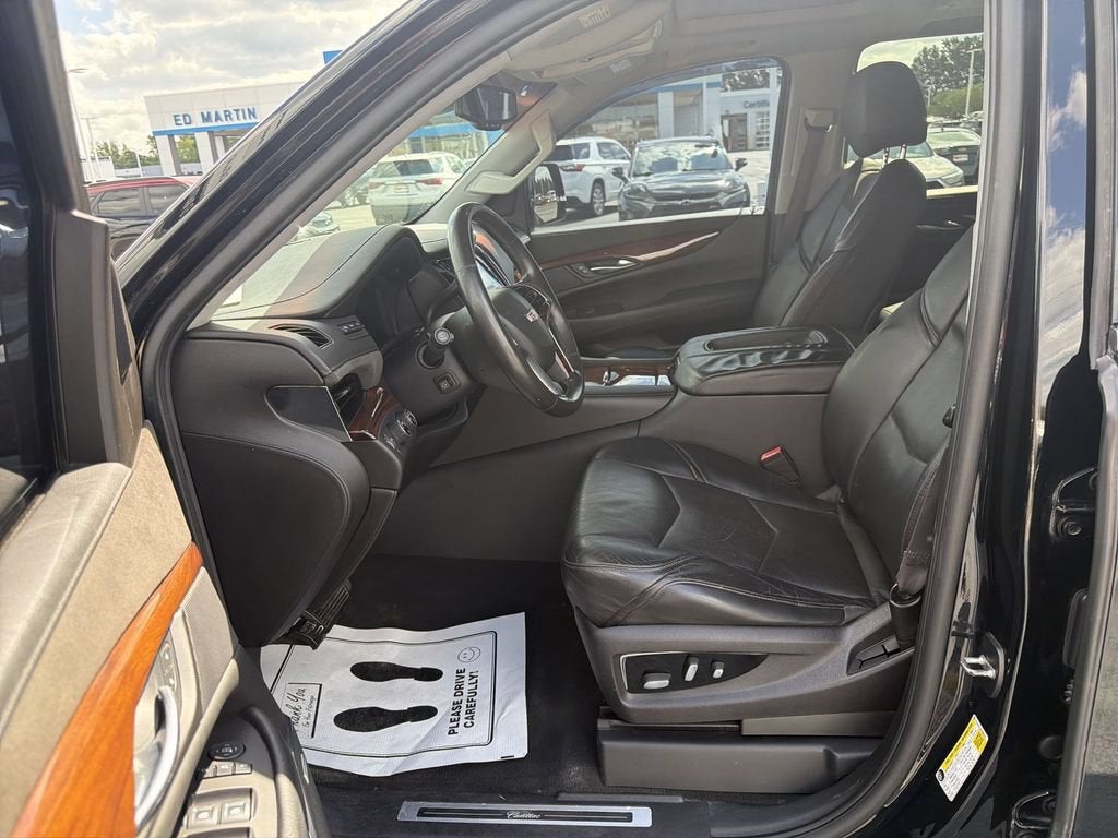 2015 Cadillac Escalade Luxury