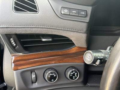 2015 Cadillac Escalade Luxury