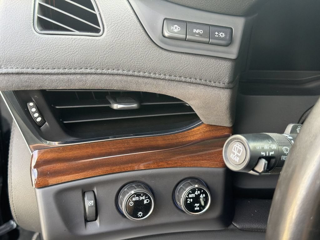 2015 Cadillac Escalade Luxury
