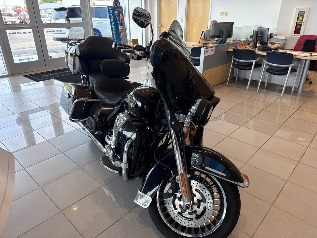2013 Harley-Davidson Electra Glide Ultra Limited Base