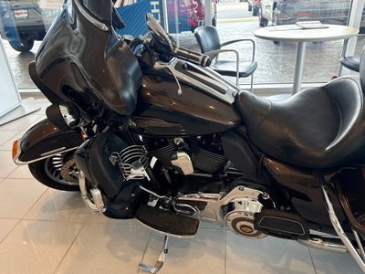 2013 Harley-Davidson Electra Glide Ultra Limited Base
