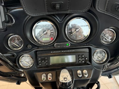 2013 Harley-Davidson Electra Glide Ultra Limited Base
