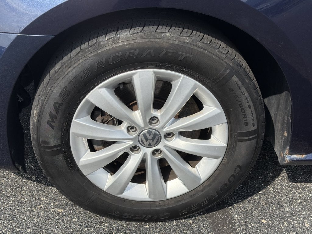 2014 Volkswagen Passat S
