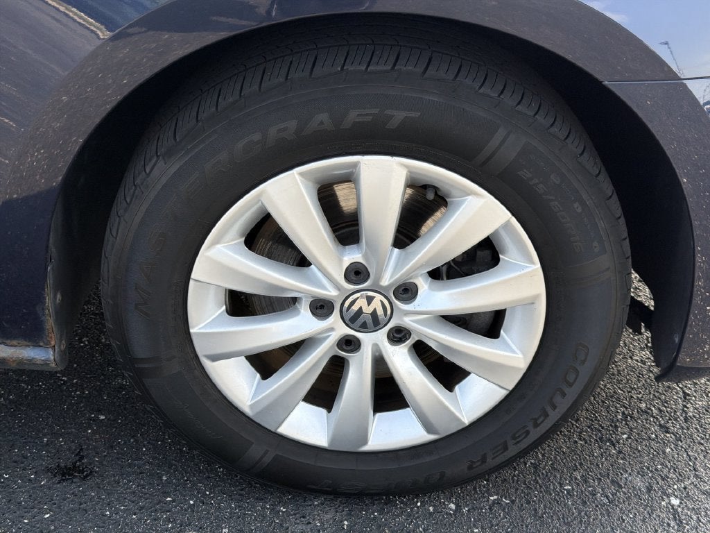 2014 Volkswagen Passat S