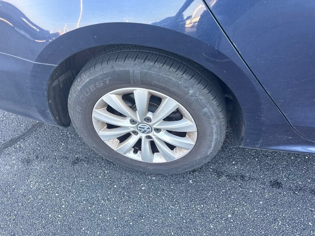 2014 Volkswagen Passat S