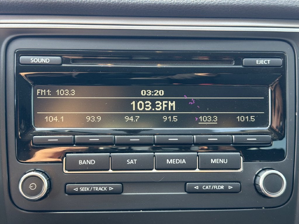 2014 Volkswagen Passat S
