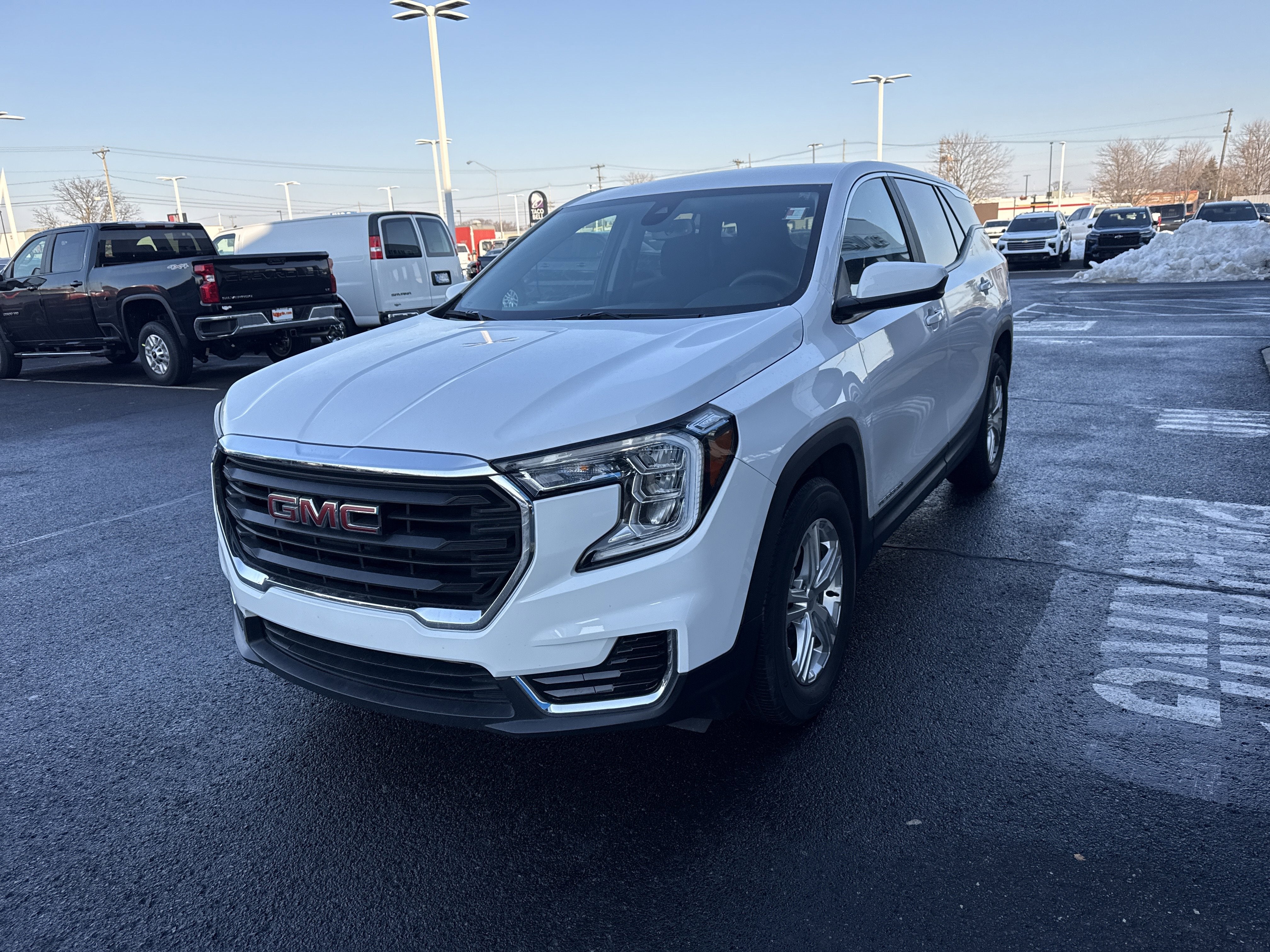 2022 GMC Terrain SLE