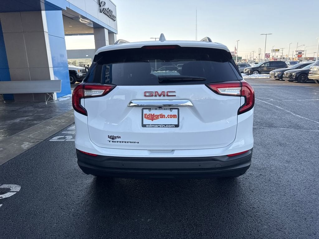 2022 GMC Terrain SLE