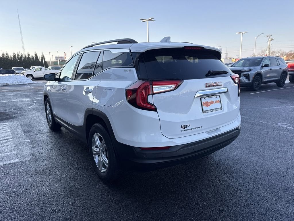 2022 GMC Terrain SLE