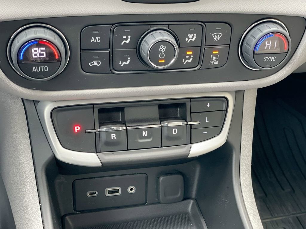 2022 GMC Terrain SLE