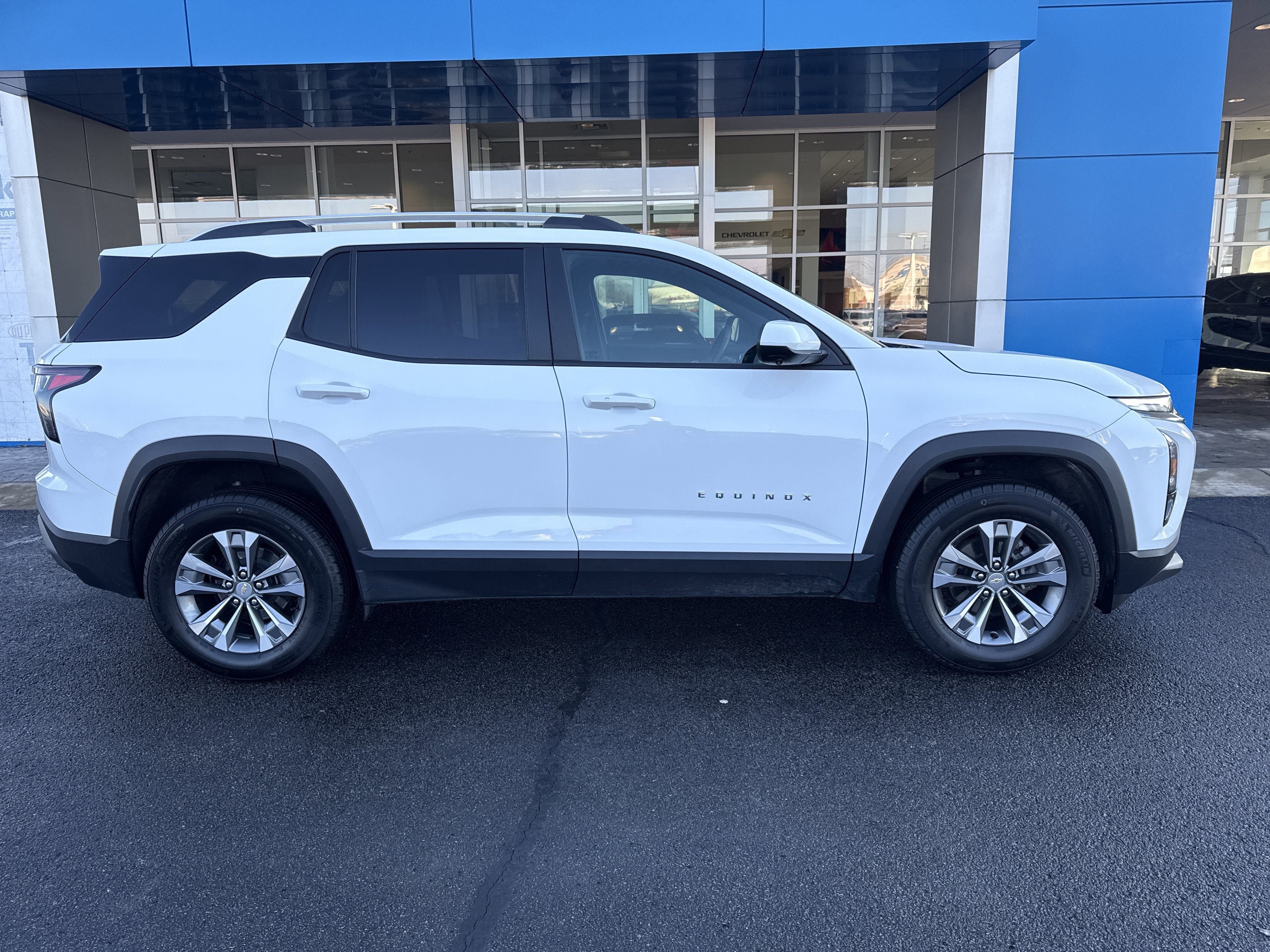 2025 Chevrolet Equinox LT
