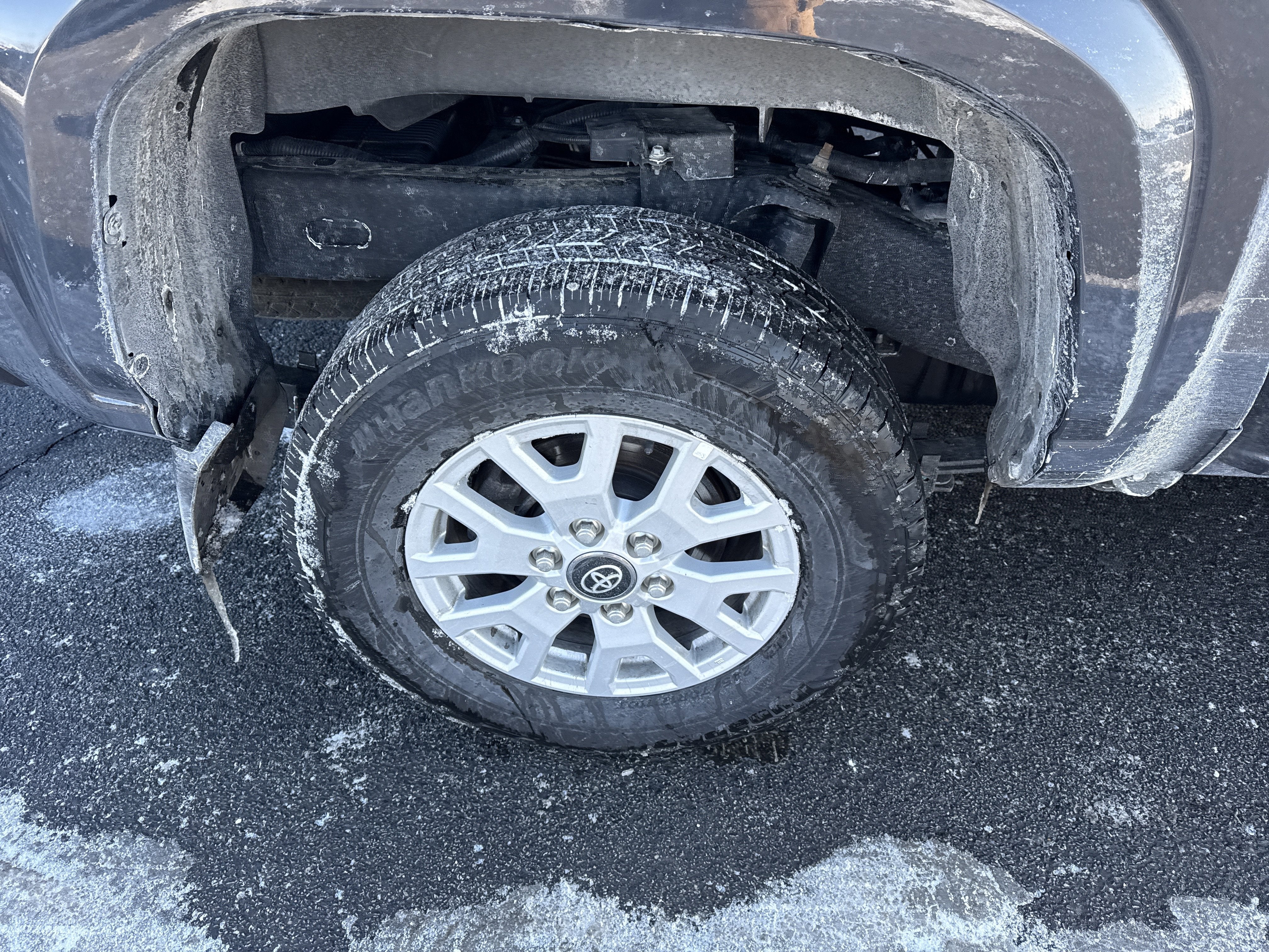 2024 Toyota Tacoma 4WD SR