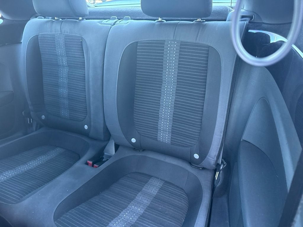 2012 Volkswagen Beetle 2.0T Turbo