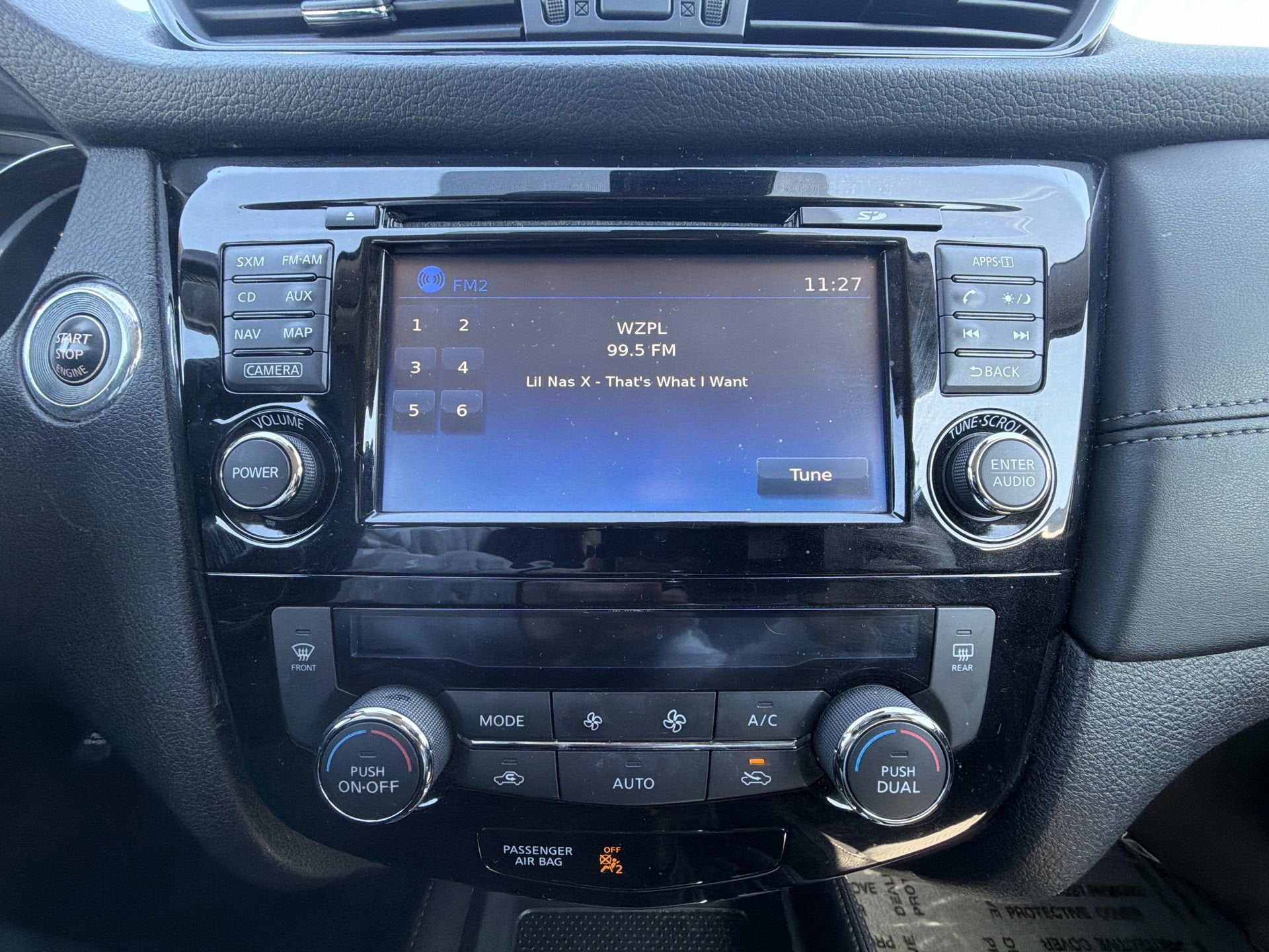 2017 Nissan Rogue SL