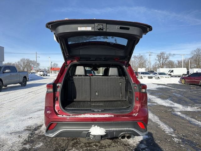 2022 Toyota Highlander XSE