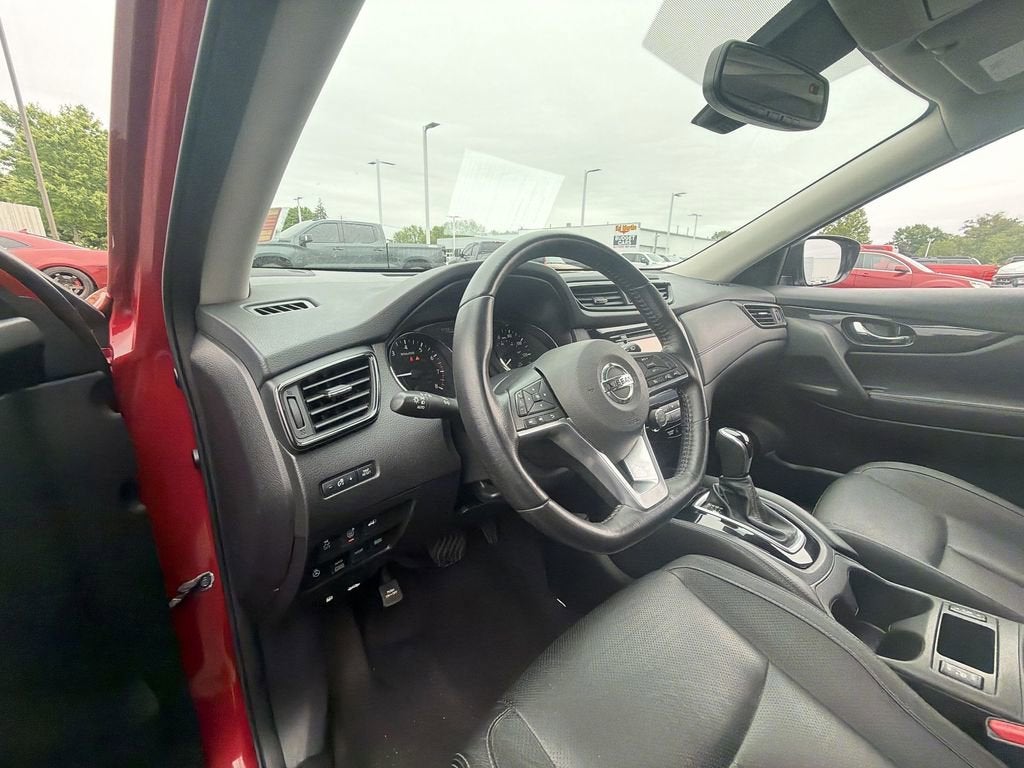 2017 Nissan Rogue SL