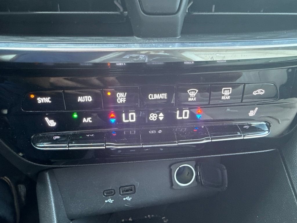 2024 Buick Encore GX Avenir