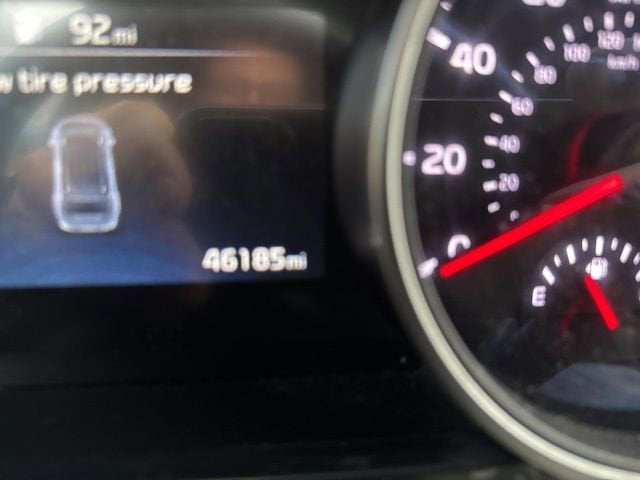 2023 Kia Carnival LX