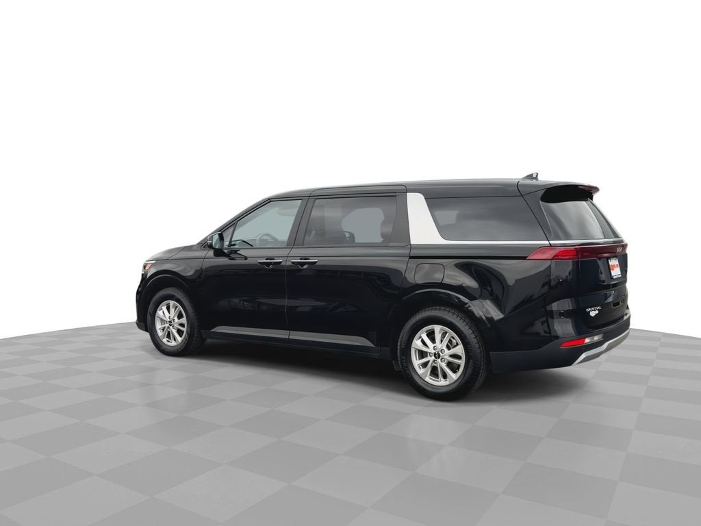 2023 Kia Carnival LX