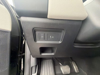 2023 Land Rover Discovery P360 S R-Dynamic